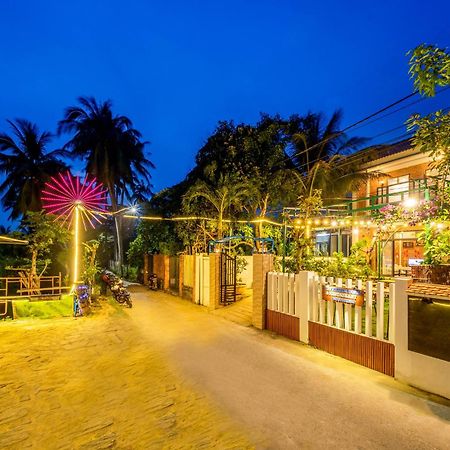 Riverside Dorm And Restaurant Hoi An Exterior foto